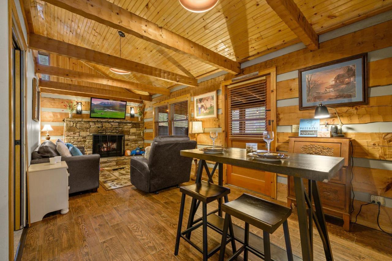 Villa The Robins Nest With Hot Tub Pigeon Forge Exterior foto